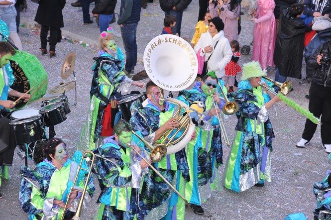 Ingrandisci la foto