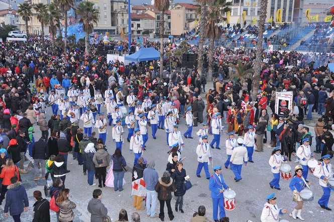 Ingrandisci la foto