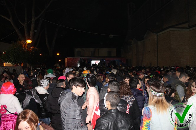 Ingrandisci la foto
