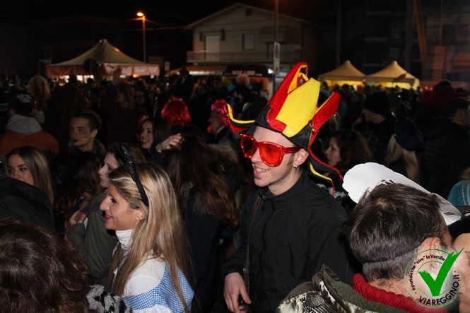 Ingrandisci la foto