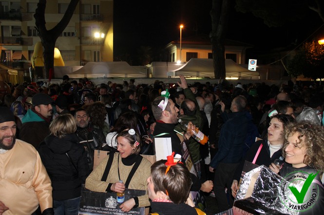 Ingrandisci la foto