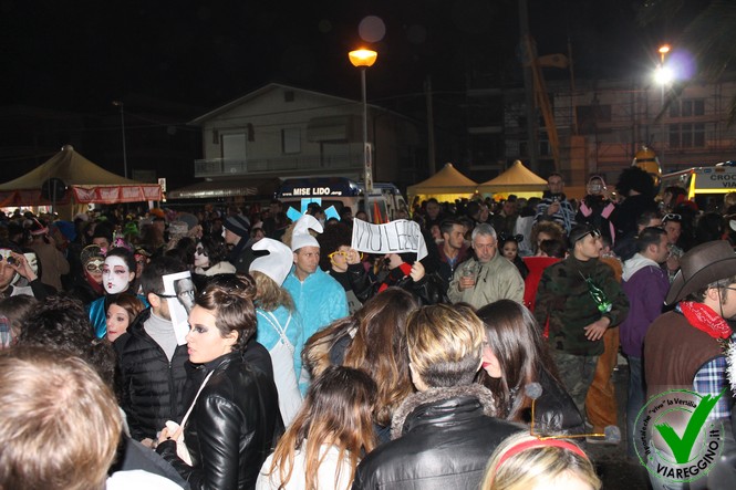 Ingrandisci la foto