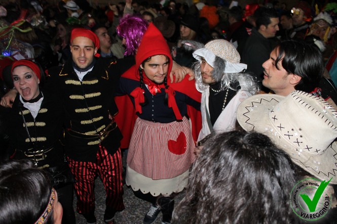 Ingrandisci la foto