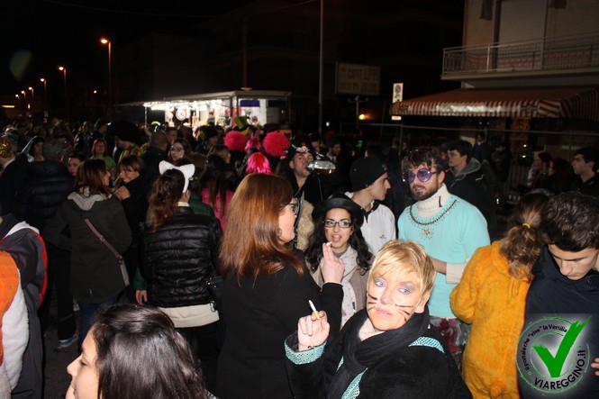 Ingrandisci la foto