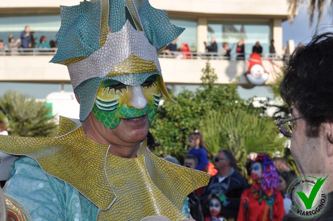 Ingrandisci la foto