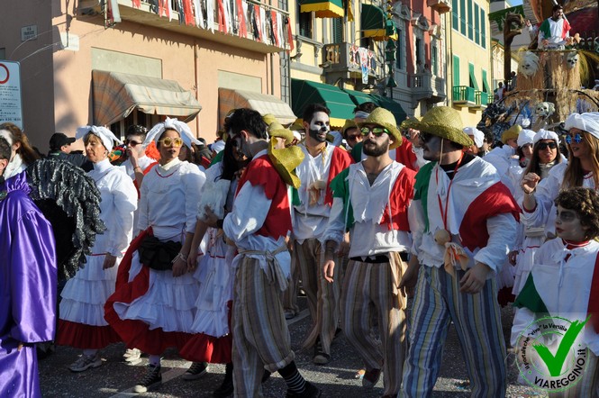 Ingrandisci la foto