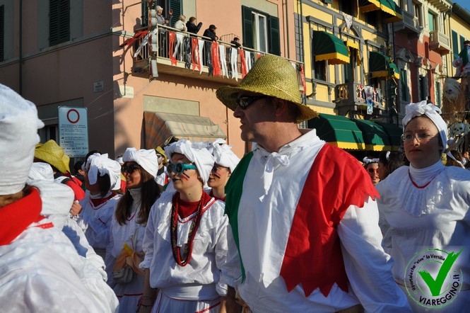Ingrandisci la foto
