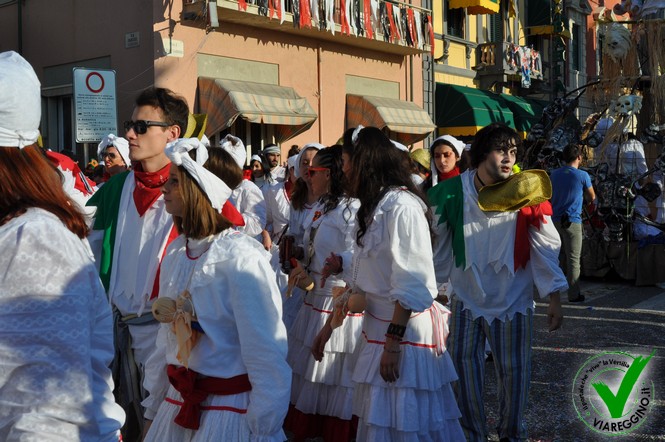 Ingrandisci la foto