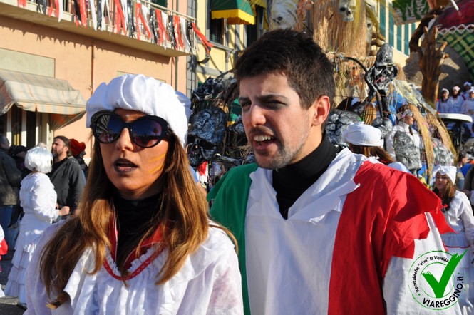 Ingrandisci la foto