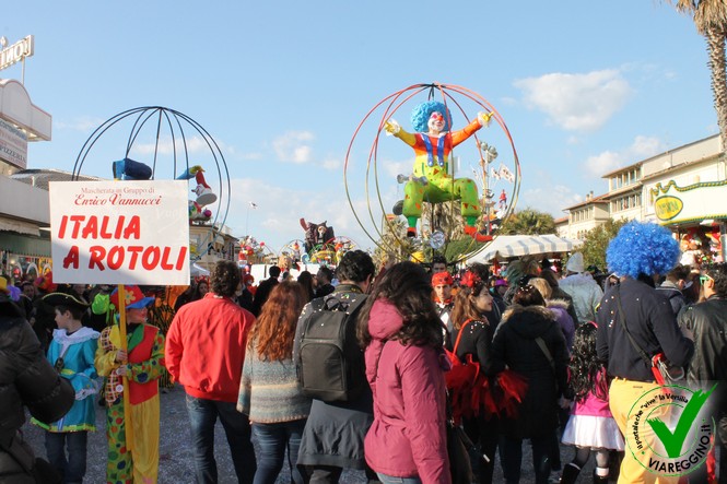 Ingrandisci la foto