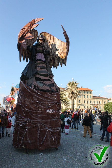 Ingrandisci la foto