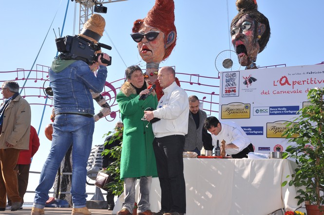 Ingrandisci la foto