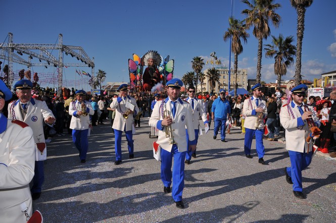 Ingrandisci la foto