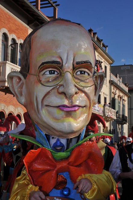 Ingrandisci la foto