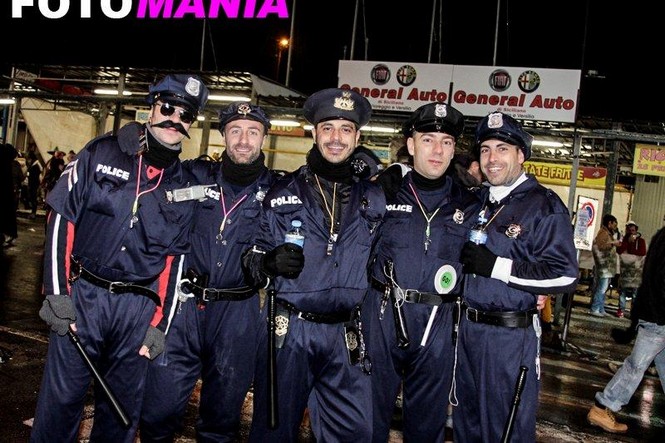 Ingrandisci la foto