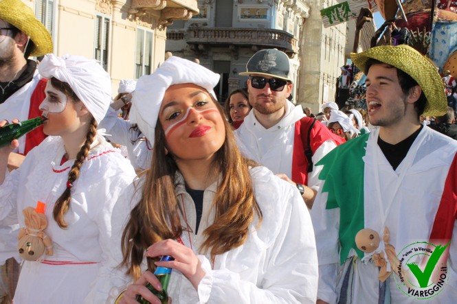 Ingrandisci la foto