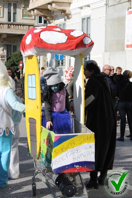 Ingrandisci la foto