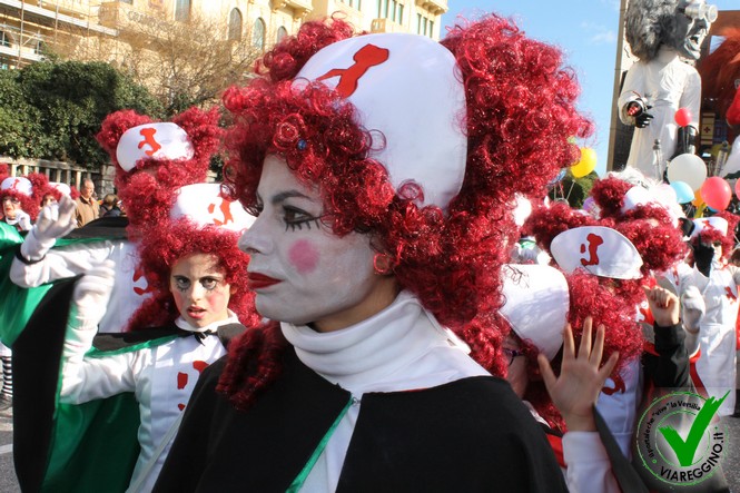 Ingrandisci la foto