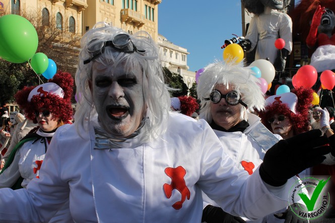 Ingrandisci la foto
