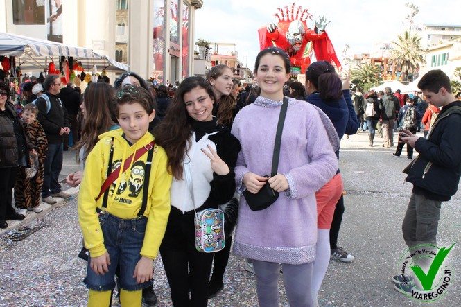 Ingrandisci la foto