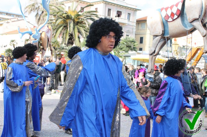 Ingrandisci la foto