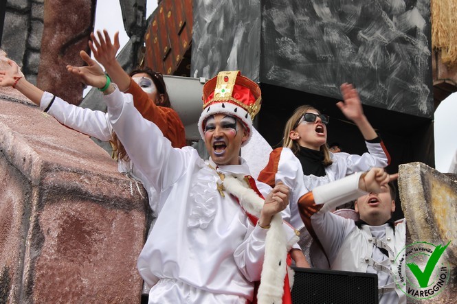 Ingrandisci la foto