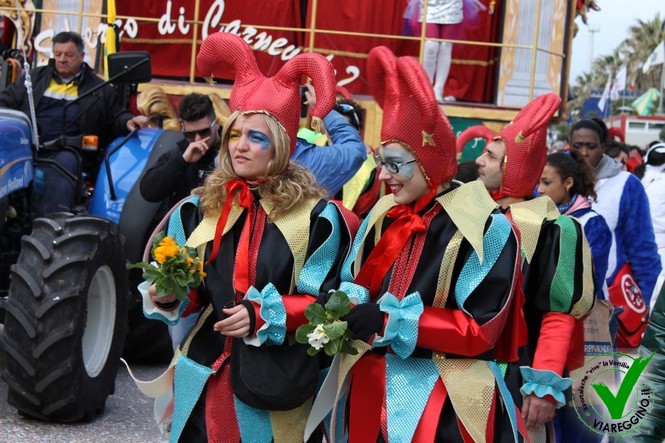 Ingrandisci la foto