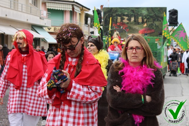 Ingrandisci la foto