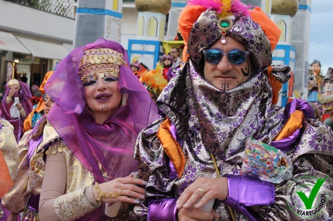 Ingrandisci la foto