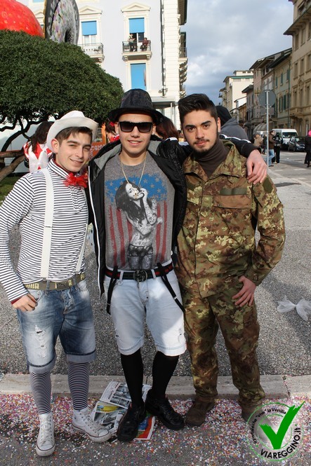 Ingrandisci la foto