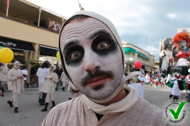 Ingrandisci la foto
