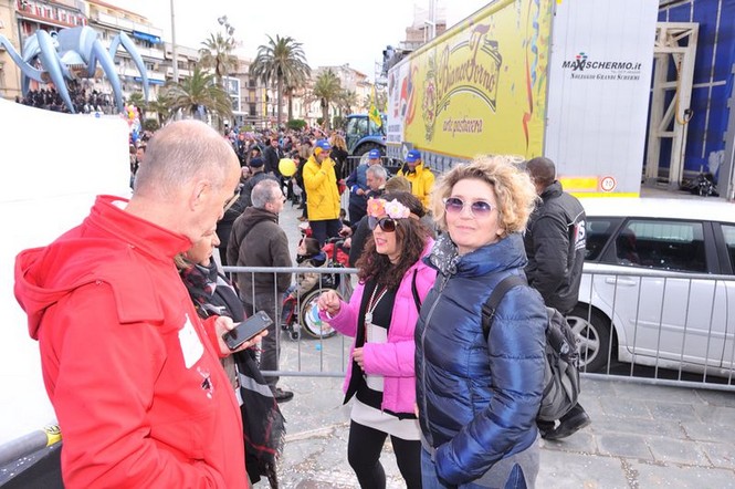 Ingrandisci la foto