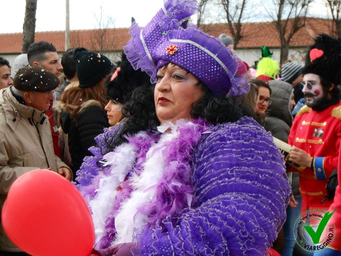 Ingrandisci la foto