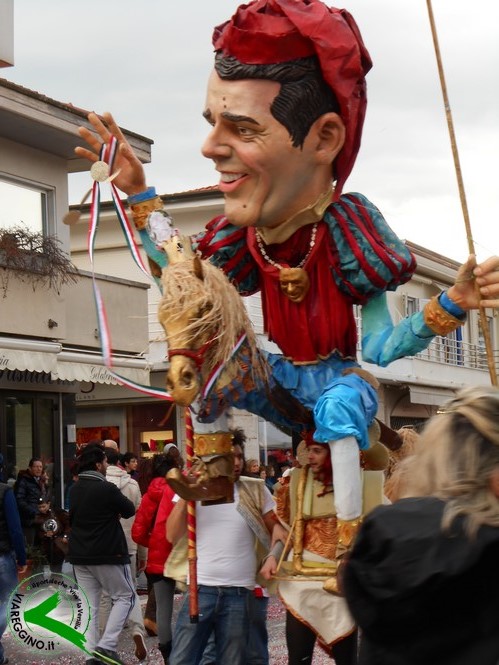 Ingrandisci la foto