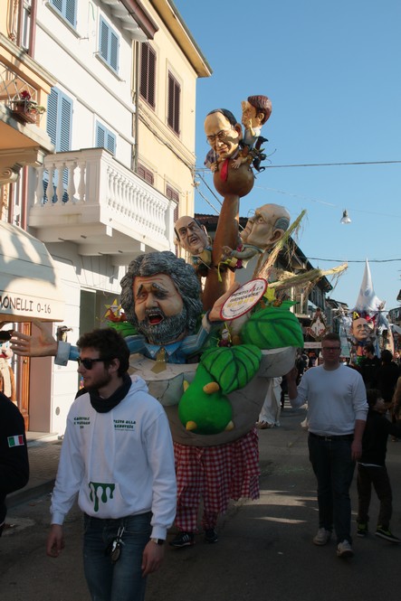 Ingrandisci la foto