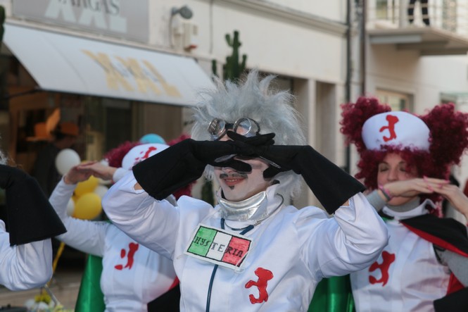 Ingrandisci la foto