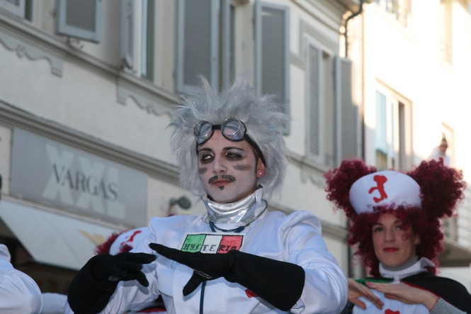 Ingrandisci la foto