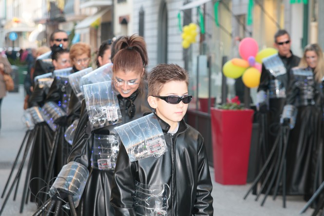 Ingrandisci la foto