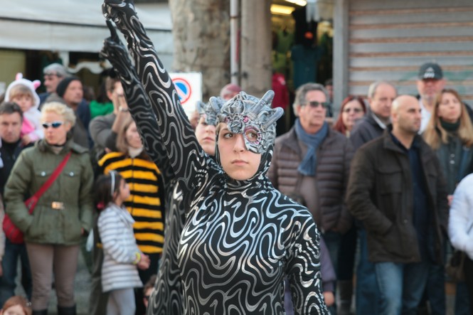 Ingrandisci la foto