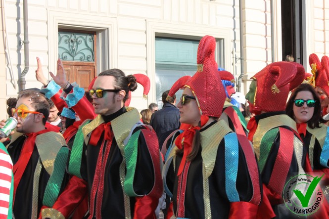 Ingrandisci la foto