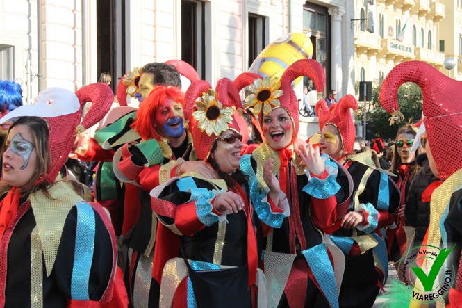 Ingrandisci la foto