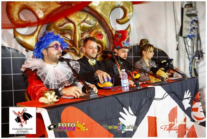 Ingrandisci la foto