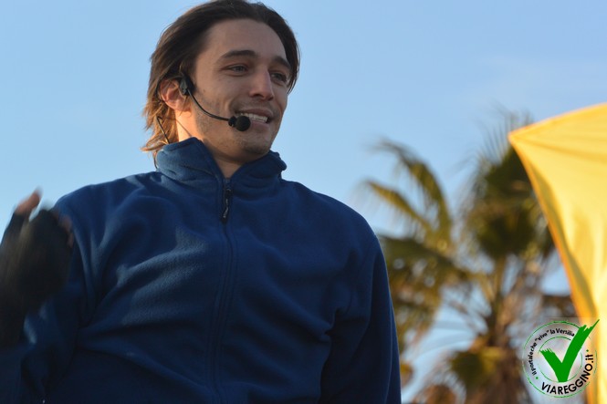 Ingrandisci la foto