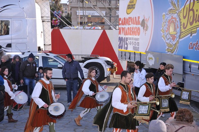 Ingrandisci la foto