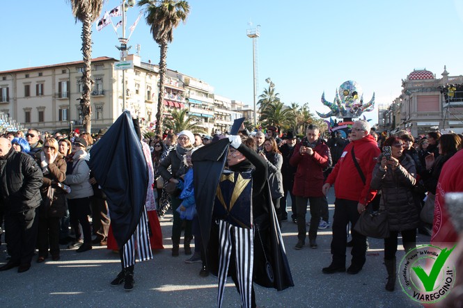 Ingrandisci la foto