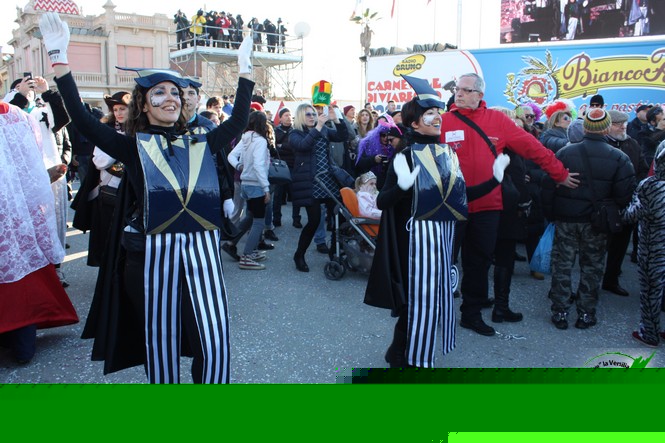 Ingrandisci la foto