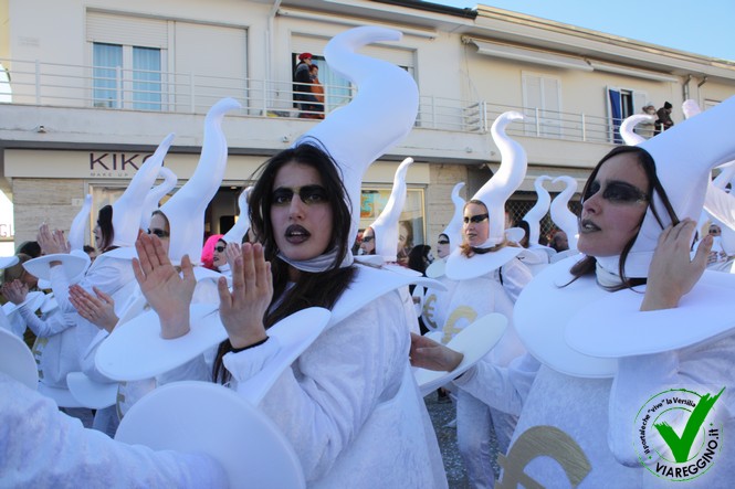 Ingrandisci la foto