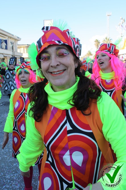 Ingrandisci la foto