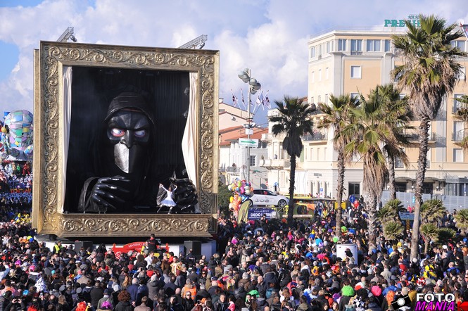 Ingrandisci la foto