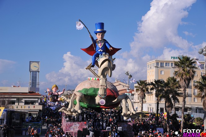Ingrandisci la foto
